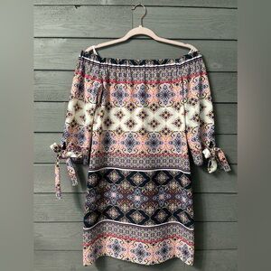 LIKE NEW Vince Camuto Off Shoulder Boho Print Dress Sz 4